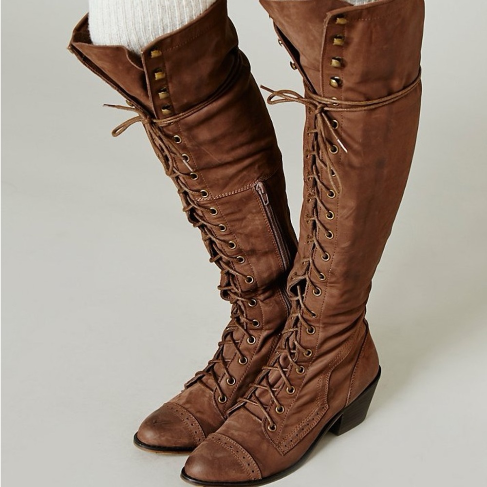 Free People x Jeffrey Campbell - Joe suede lace up boots Size 9 USED